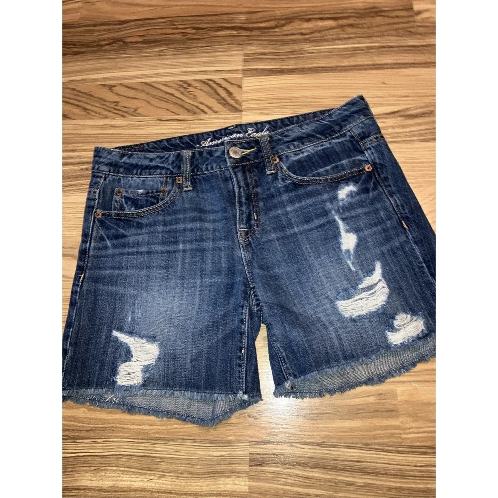 American Eagle jean Denim Cut‎ Off Distressed Blue shorts size 4 Live Your Life